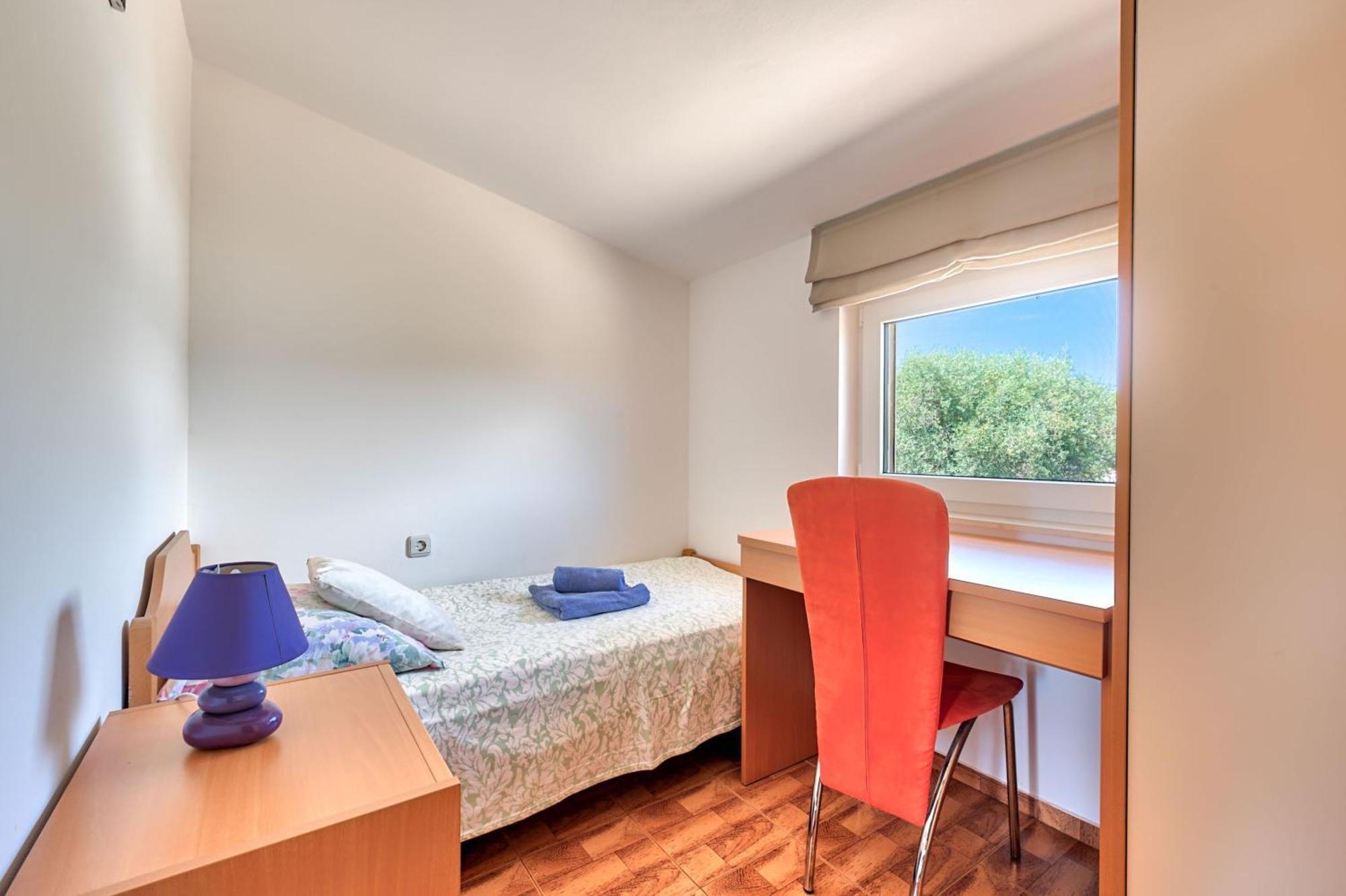 Teuta Apartments - A Beach And A Sea View Peroj Exterior photo